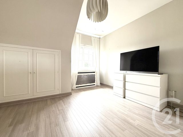 maison à louer - 6 pièces - 147.4 m2 - MORAINVILLIERS - 78 - ILE-DE-FRANCE - Century 21 Cité Royale