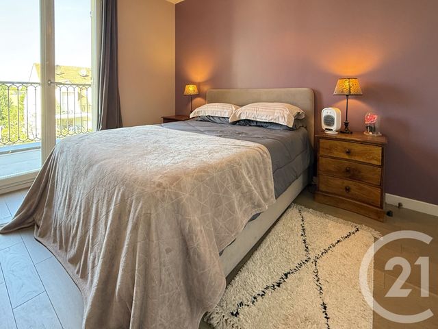 Appartement F5 à vendre - 5 pièces - 95.45 m2 - ST GERMAIN EN LAYE - 78 - ILE-DE-FRANCE - Century 21 Cité Royale