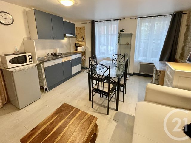 Appartement F1 à vendre - 1 pièce - 27.4 m2 - ST GERMAIN EN LAYE - 78 - ILE-DE-FRANCE - Century 21 Cité Royale