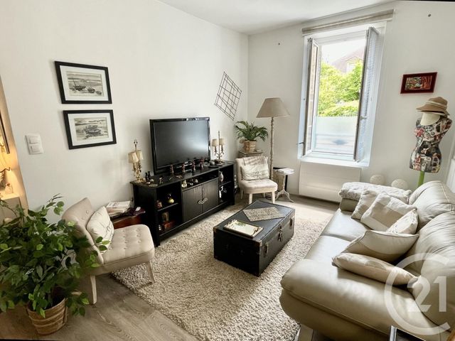 Appartement F2 à vendre - 2 pièces - 39.7 m2 - ST GERMAIN EN LAYE - 78 - ILE-DE-FRANCE - Century 21 Cité Royale