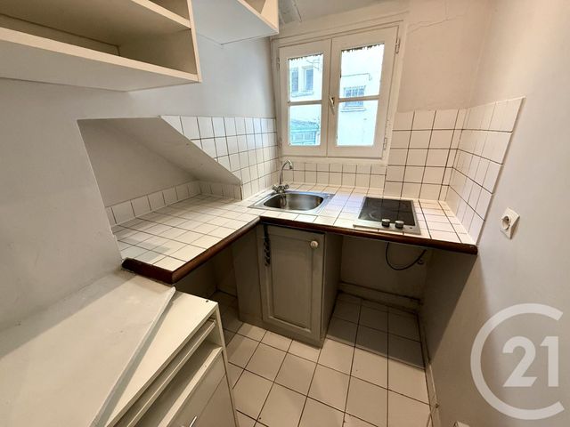 Appartement à vendre - 2 pièces - 27.8 m2 - ST GERMAIN EN LAYE - 78 - ILE-DE-FRANCE - Century 21 Cité Royale