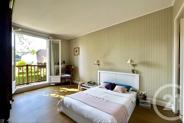 Afficher la photo en grand maison à vendre - 6 pièces - 157.5 m2 - ST GERMAIN EN LAYE - 78 - ILE-DE-FRANCE - Century 21 Cité Royale