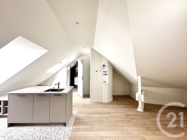 Appartement F2 à vendre - 2 pièces - 28.3 m2 - ST GERMAIN EN LAYE - 78 - ILE-DE-FRANCE - Century 21 Cité Royale