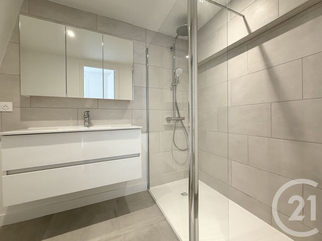 Appartement F3 à vendre - 3 pièces - 55.42 m2 - ST GERMAIN EN LAYE - 78 - ILE-DE-FRANCE - Century 21 Cité Royale