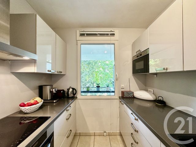 Afficher la photo en grand Appartement F3 à vendre - 3 pièces - 68.58 m2 - ST GERMAIN EN LAYE - 78 - ILE-DE-FRANCE - Century 21 Cité Royale