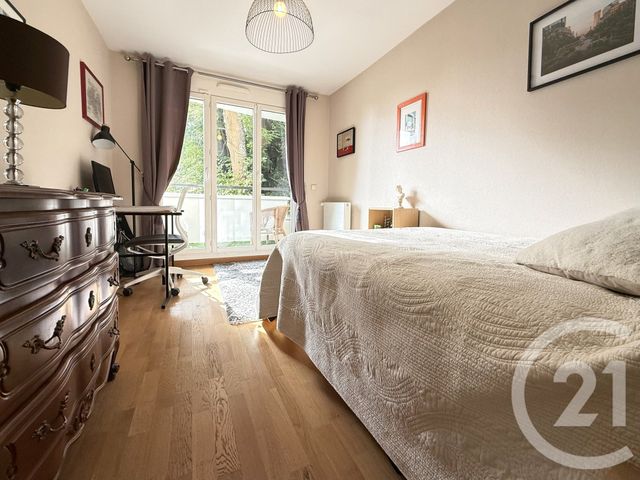 Afficher la photo en grand Appartement F3 à vendre - 3 pièces - 68.58 m2 - ST GERMAIN EN LAYE - 78 - ILE-DE-FRANCE - Century 21 Cité Royale