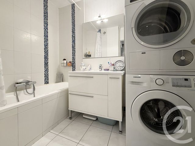 Appartement F3 à vendre - 3 pièces - 65.13 m2 - ST GERMAIN EN LAYE - 78 - ILE-DE-FRANCE - Century 21 Cité Royale