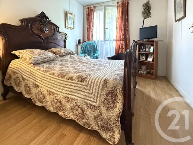 Appartement F3 à vendre - 3 pièces - 56.18 m2 - LE PORT MARLY - 78 - ILE-DE-FRANCE - Century 21 Cité Royale