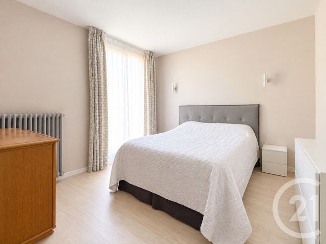 Appartement F3 à vendre - 3 pièces - 54.66 m2 - ST GERMAIN EN LAYE - 78 - ILE-DE-FRANCE - Century 21 Cité Royale