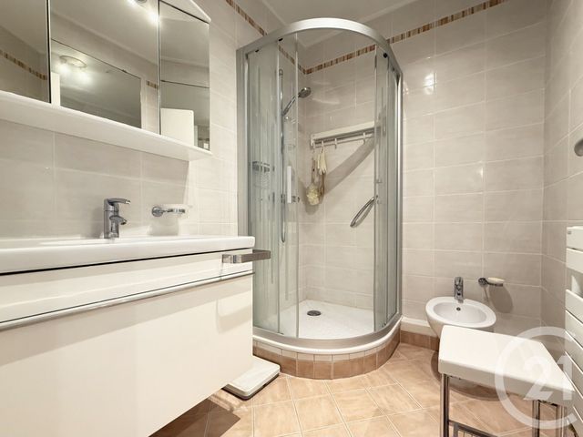 Appartement à vendre - 3 pièces - 71.48 m2 - ST GERMAIN EN LAYE - 78 - ILE-DE-FRANCE - Century 21 Cité Royale
