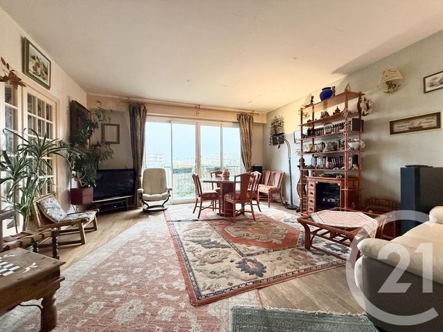 Appartement F5 à vendre - 5 pièces - 104.81 m2 - ST GERMAIN EN LAYE - 78 - ILE-DE-FRANCE - Century 21 Cité Royale