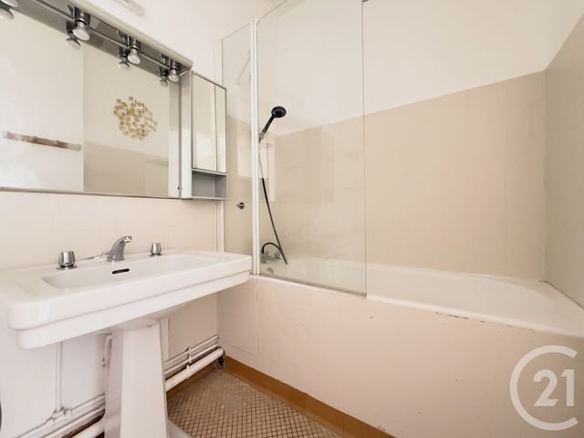 Appartement F3 à vendre - 3 pièces - 66.69 m2 - ST GERMAIN EN LAYE - 78 - ILE-DE-FRANCE - Century 21 Cité Royale